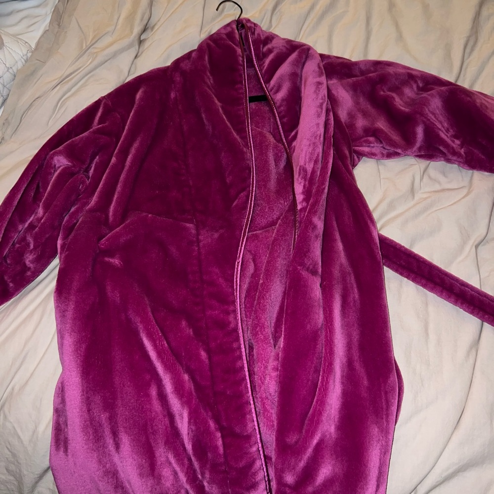 Brookstone plush robe